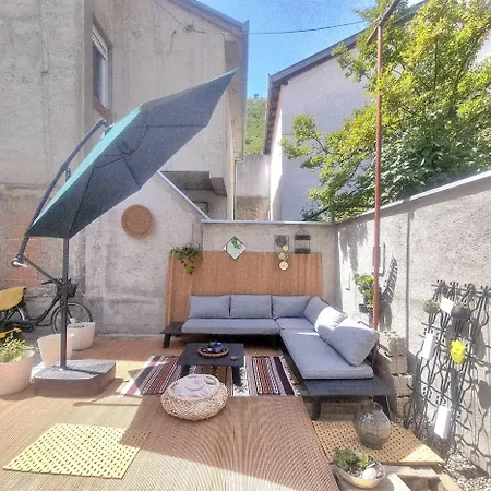 Rahatlook Ostanak kod kuće