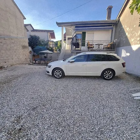 Rahatlook Ostanak kod kuće Mostar